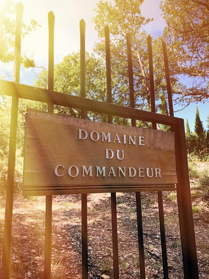 مبيت وإفطار Mondragon Domaine Du Commandeur المظهر الخارجي الصورة