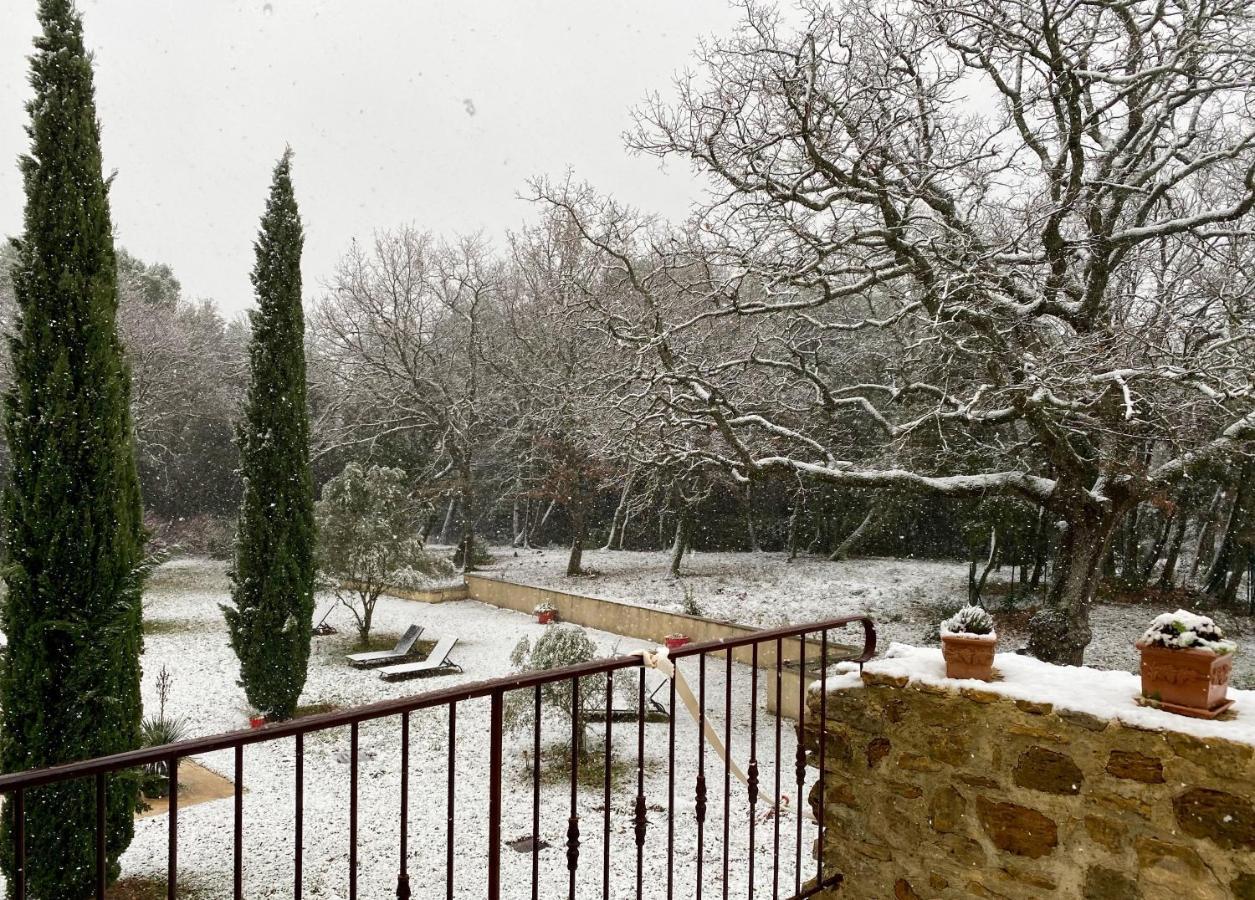 مبيت وإفطار Mondragon Domaine Du Commandeur المظهر الخارجي الصورة